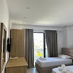Noa Boutique מלון 4*