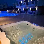 Noa Boutique מלון קסאמיל