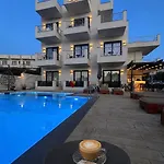 מלון Noa Boutique 4*