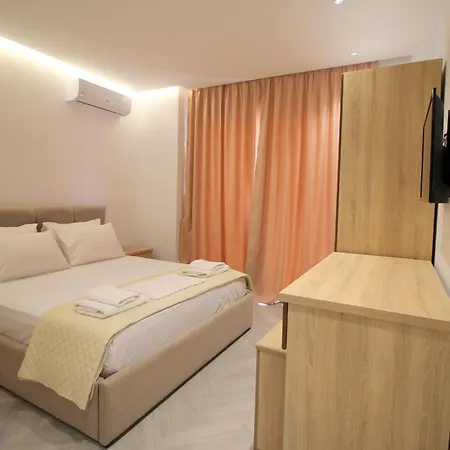 Noa Boutique 4* Εξαμίλιο