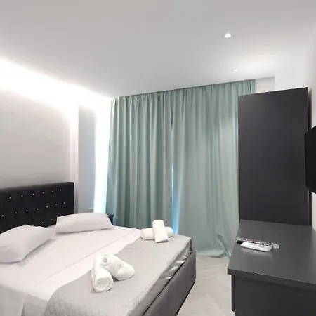 Noa Boutique 4* Εξαμίλιο