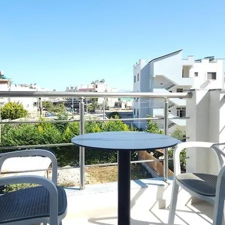Noa Boutique 4* Εξαμίλιο