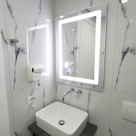 Noa Boutique Otel Ksamil
