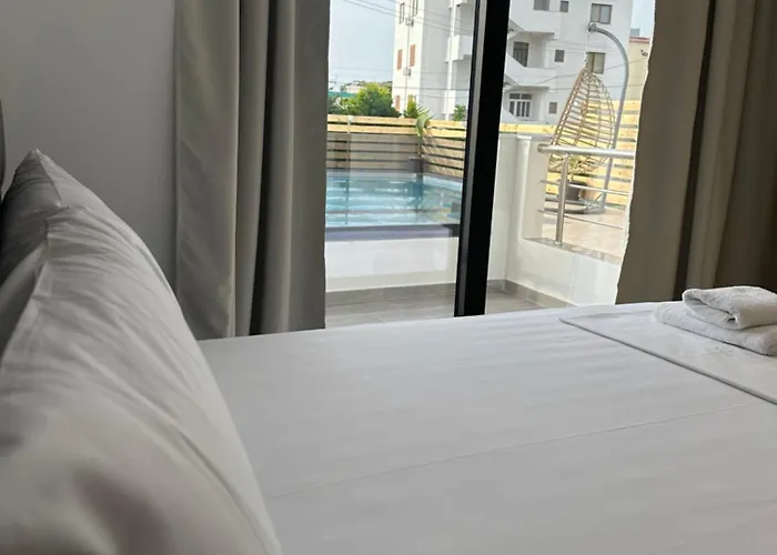 מלון Noa Boutique